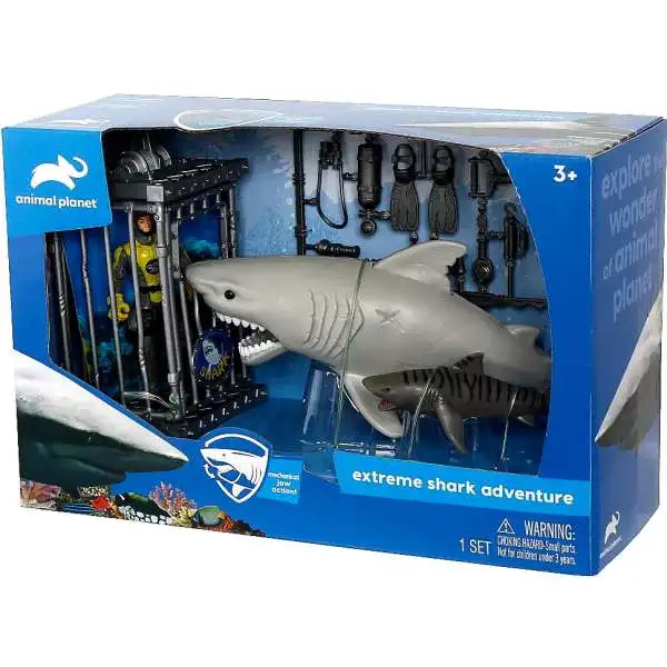 Animal Planet Extreme Shark Adventure Playset [RANDOM Color Shark, Damaged Package]