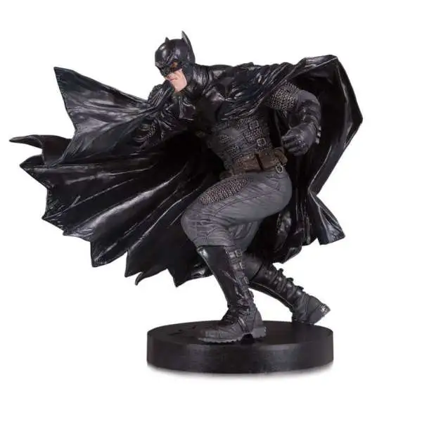 DC Designer Series Black Label Batman 8.9-Inch Collectible Statue [Damned, Lee Bermejo]