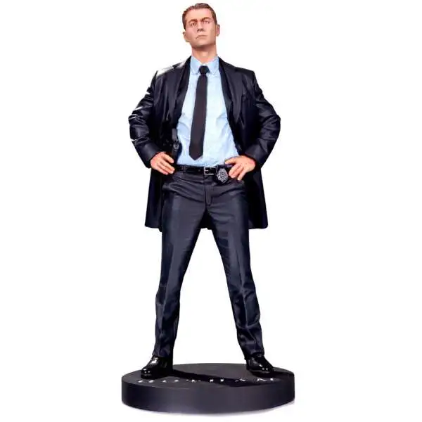 DC Gotham Detective James Gordon 13-Inch Statue