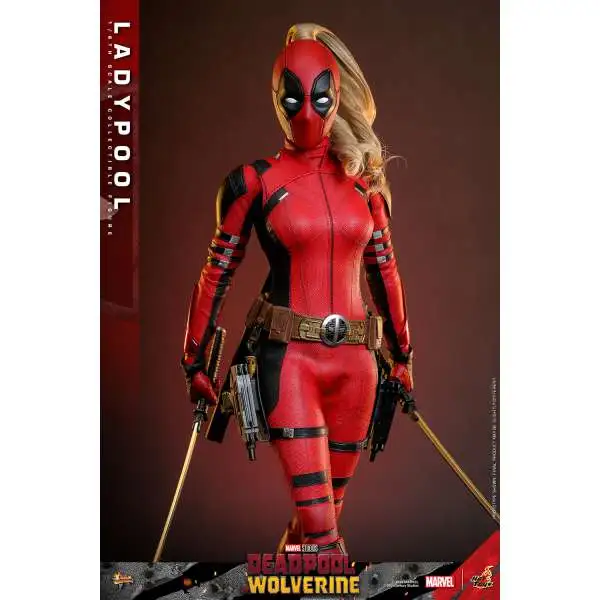 Marvel Deadpool & Wolverine Ladypool & Dogpool Collectible Figure