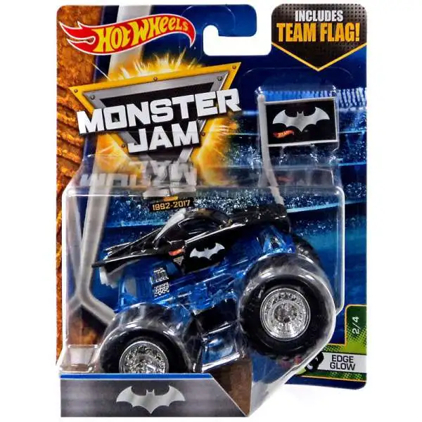 Hot Wheels Monster Trucks Creature 3-Pack of 1:64 Scale Shark Wreak  Piran-ahh & Mega Wrex, 1 - Pay Less Super Markets