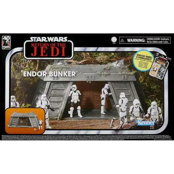 Star Wars Return of the Jedi Vintage Collection Endor Bunker with Rebel Commando (Scout Trooper Disguise) Action Figure Playset