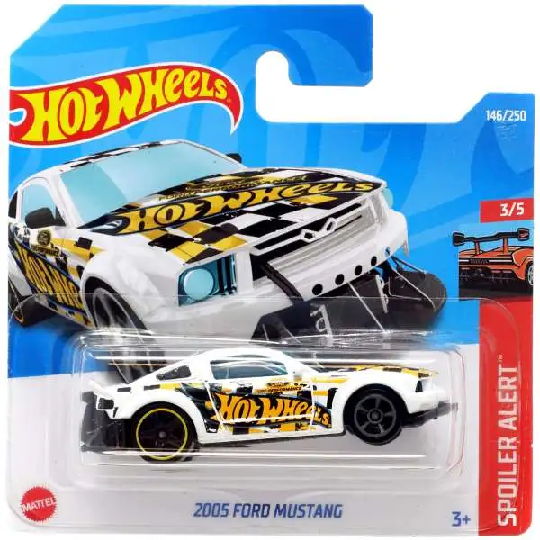 Hot Wheels Spoiler Alert 2005 Ford Mustang Diecast Car #3/5 [Short Card]