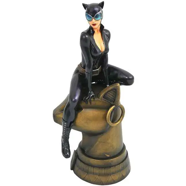 DC Catwoman 9-Inch Gallery PVC Statue