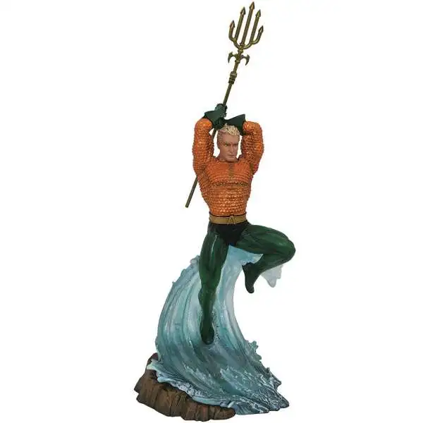 DC Aquaman 9-Inch Gallery PVC Statue