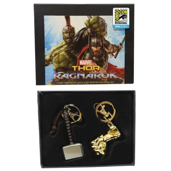 Marvel Thor: Ragnarok Thor's Hammer & Hulk's Fist Exclusive Keychain Set