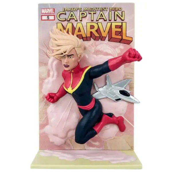 Captain Marvel Exclusive 3D Comic Standee [Damaged Package]