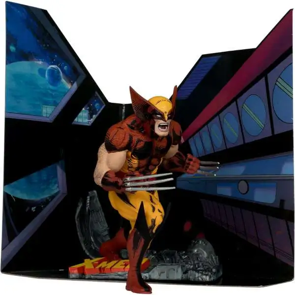 McFarlane Toys Marvel Wolverine Posed Figure with Scene [X-Men #1]