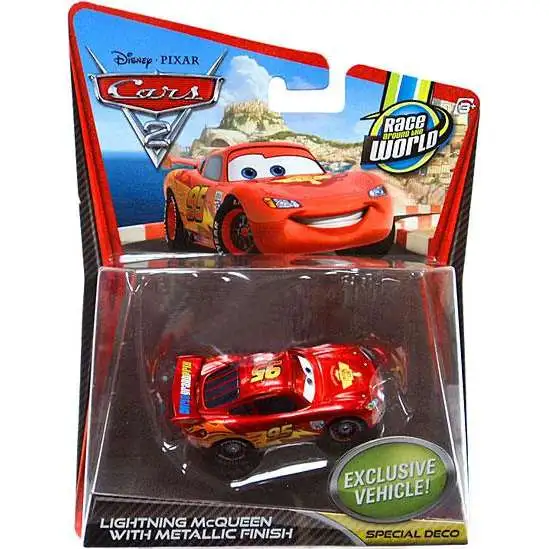 Disney / Pixar Cars Cars 2 Main Series Lightning McQueen with Metallic Finish Exclusive Diecast Car