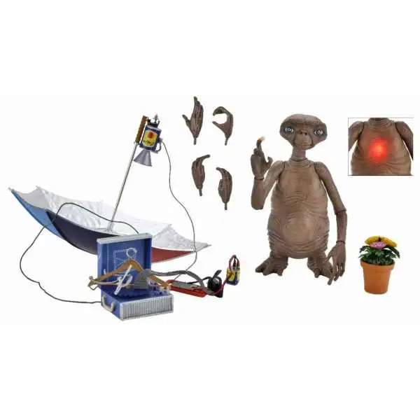NECA E.T. The Extra Terrestrial 40th Anniversary Lighted ET Action Figure [Ultimate Deluxe with LED Chest & "Phone Home" Communicator]