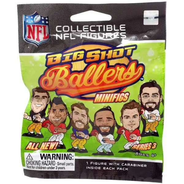 NFL Big Shot Ballers Football Series 3 Mystery Pack [1 RANDOM Mini Figure with Carabiner]