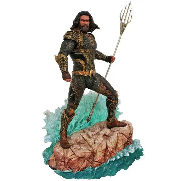 DC Justice League Aquaman 9-Inch Gallery PVC Statue