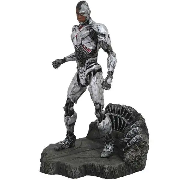 DC Justice League Cyborg 9-Inch Gallery PVC Statue