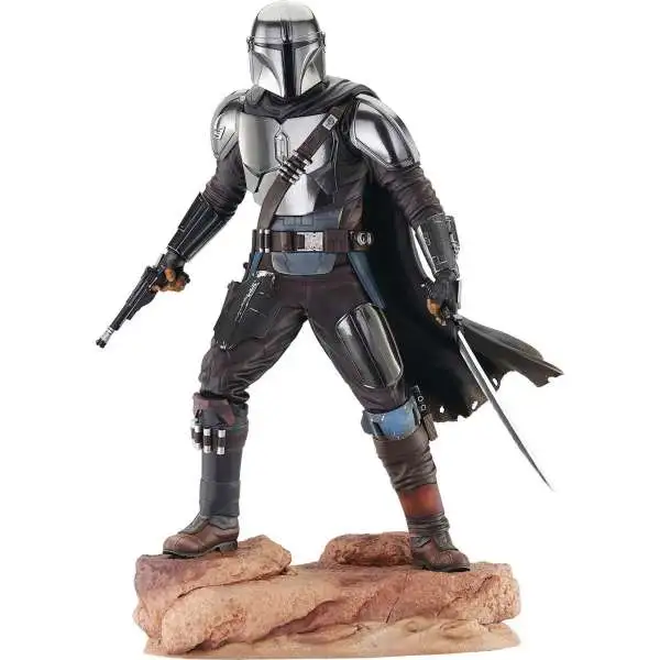 The Mandalorian Star Wars Milestones Din Djarin 13-Inch Statue [Series 3]