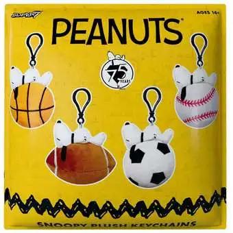 Peanuts Super Duper Plush Keychain Wave 01A Snoopy Sports 4-Inch Mystery Pack [1 RANDOM Figure]
