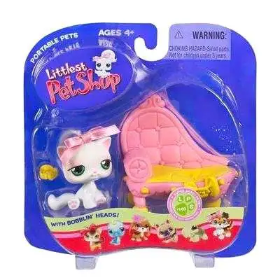 Littlest Pet Shop Pets on the Go Cat with Fancy Bed Figure [Damaged Package]
