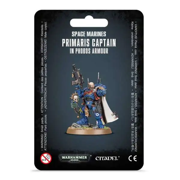 Warhammer 40,000 Space Marines Captain in Phobos Armour