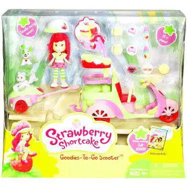 Strawberry Shortcake Goodies To Go Scooter Playset