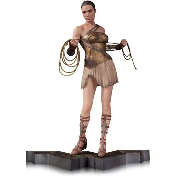 DC Wonder Woman in Training Outfit 12-Inch Statue