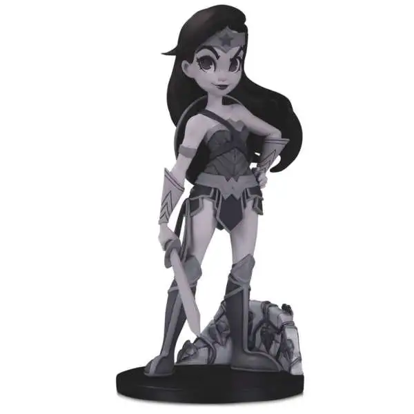 DC Artist Alley Wonder Woman 6.9-Inch PVC Collector Statue [Chrissie Zullo, Black & White Variant]